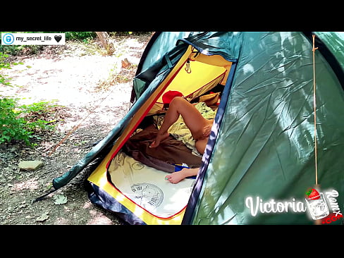 ❤️ ຖ່າຍໃນກ້ອງຖ່າຍຮູບ Passionate jerk off Stranger in a tent ☑ ຮູບໂປ້vk ຢູ່ພວກເຮົາ ﹏